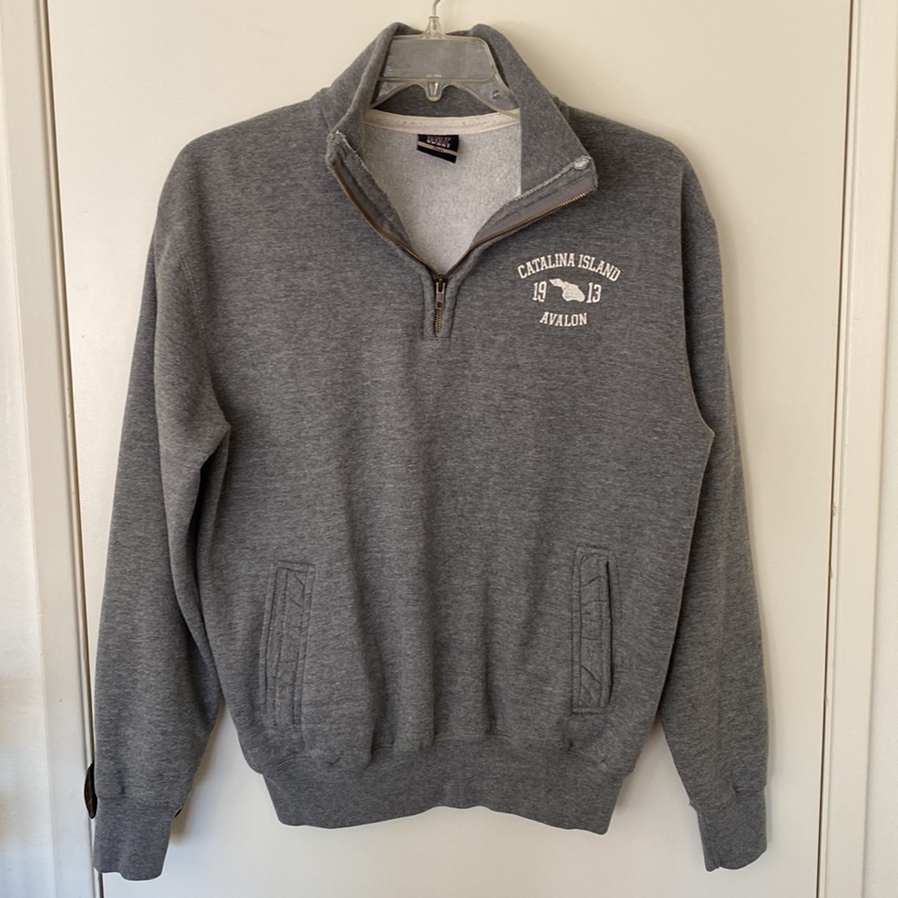 MV Sport Catalina Island cozy grey large sweatshirt with pockets